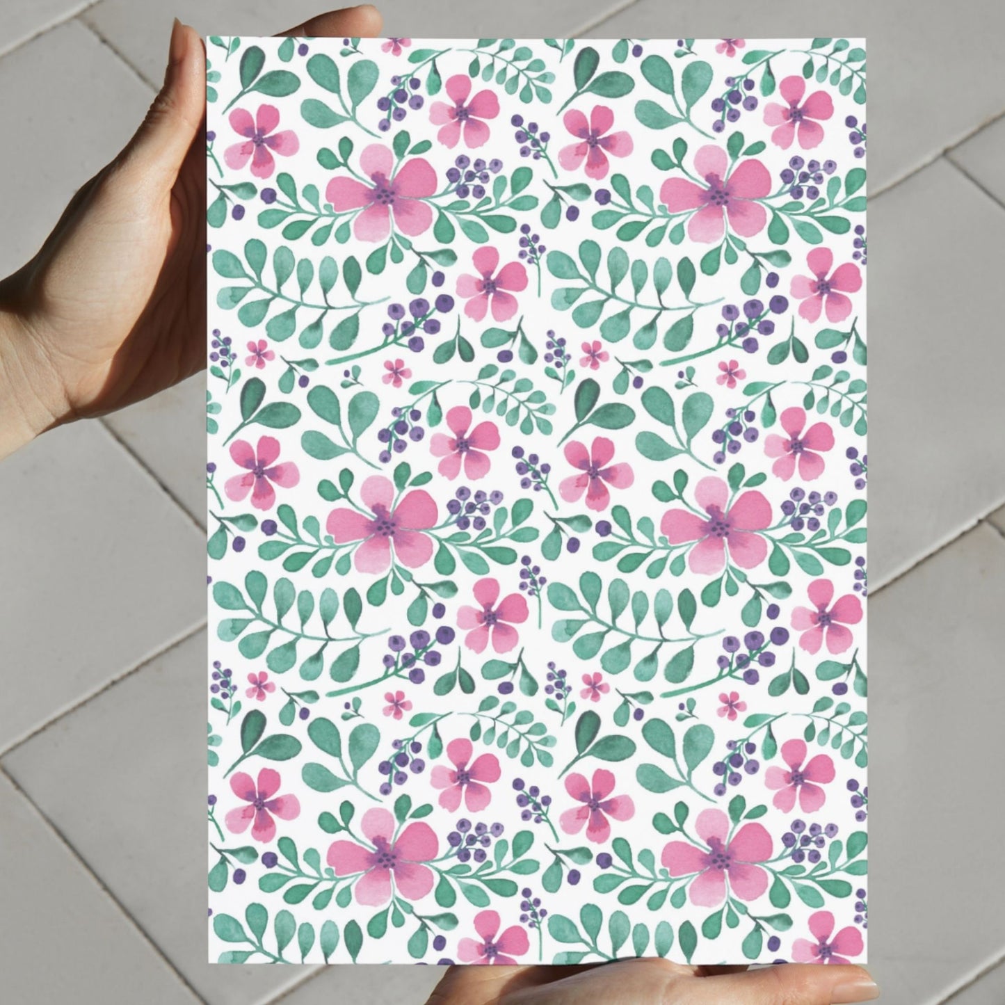 Geschenkpapier A4 zum Ausdrucken – Nachhaltiges Bastelpapier mit Blumenmotiven