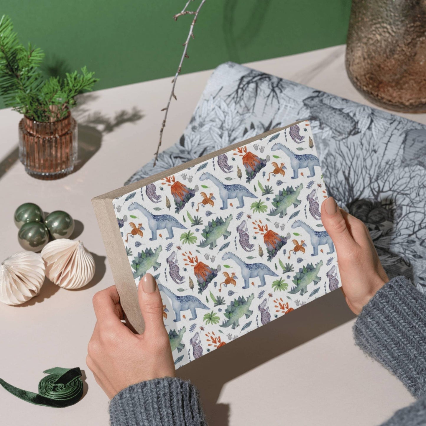 Geschenkpapier Dinosaurier A4 zum Ausdrucken – 4 Motive Urzeit & Dino