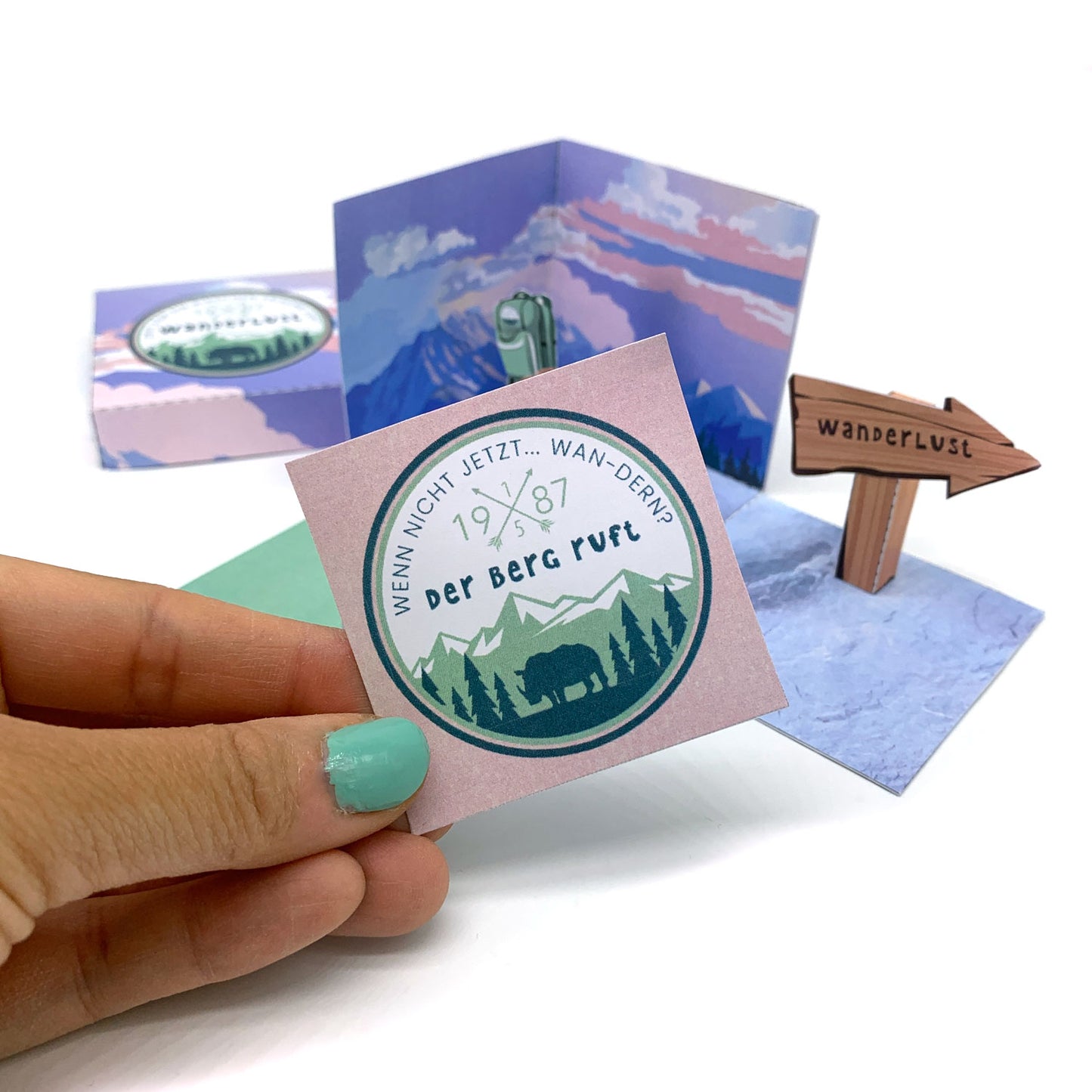 Explosionsbox Wander-Gutschein - Pop-Up Geschenkbox „Wanderlust Gutschein für Wanderfans“, PDF Bastelvorlage